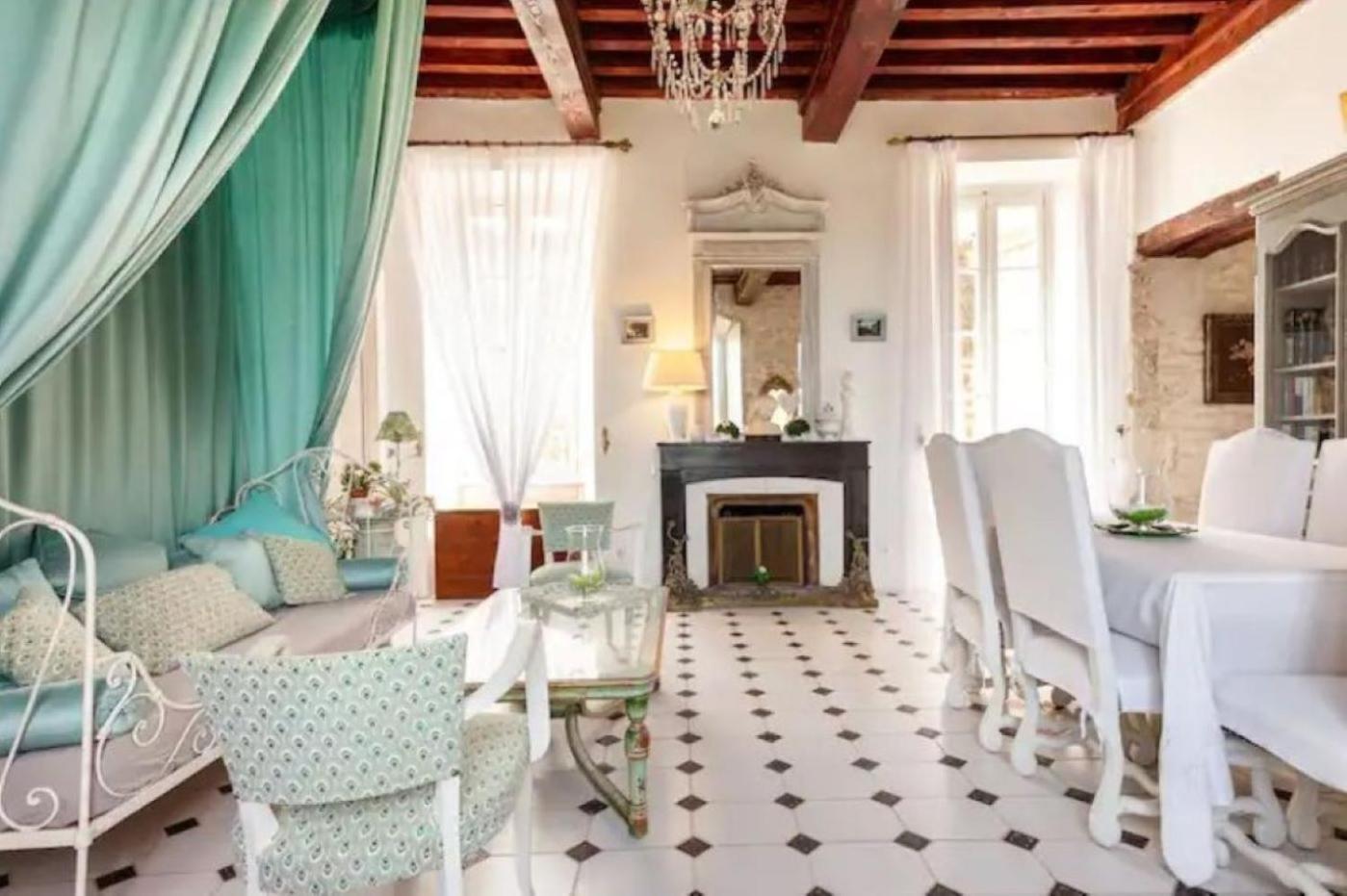 ואלנס Appartement Spacieux Avec Deux Chambres Au Chateau מראה חיצוני תמונה