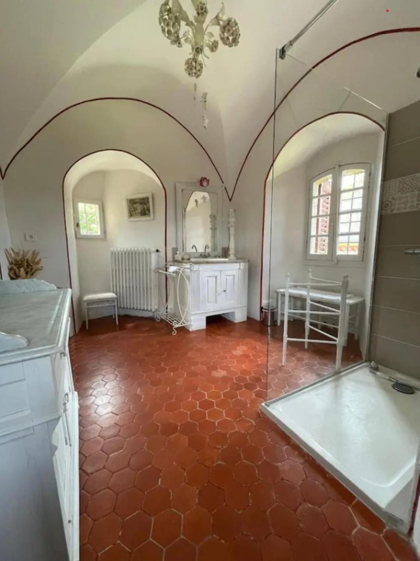 ואלנס Appartement Spacieux Avec Deux Chambres Au Chateau מראה חיצוני תמונה